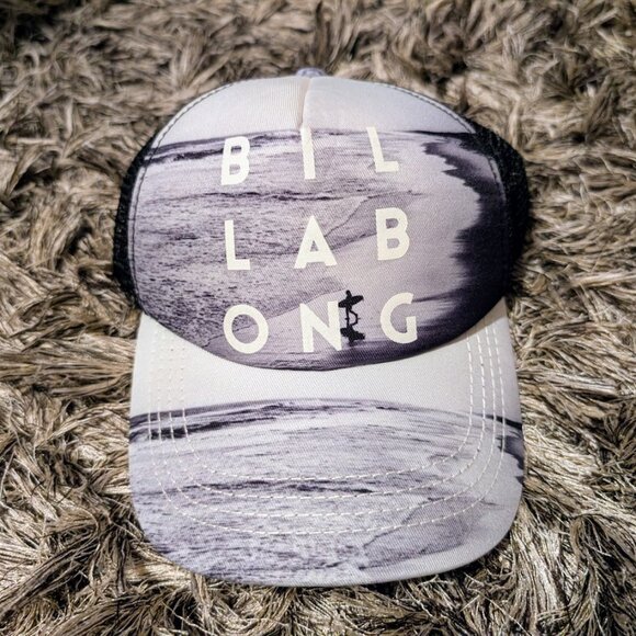 Billabong Womens Adjustable Trucker Hat B&W Beach Surfer Graphic NWOT - Picture 1 of 6